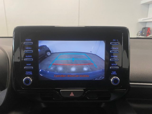 TOYOTA Yaris usata, con Cruise Control