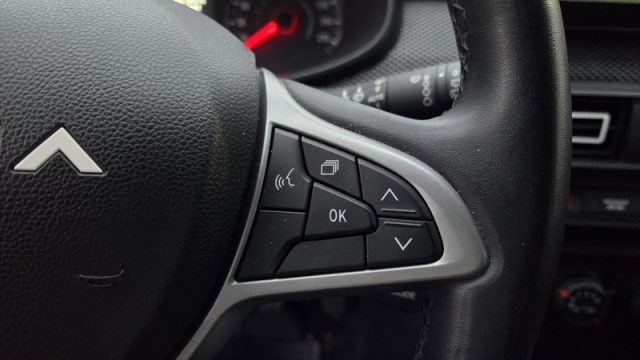 DACIA Sandero usata, con Autoradio digitale