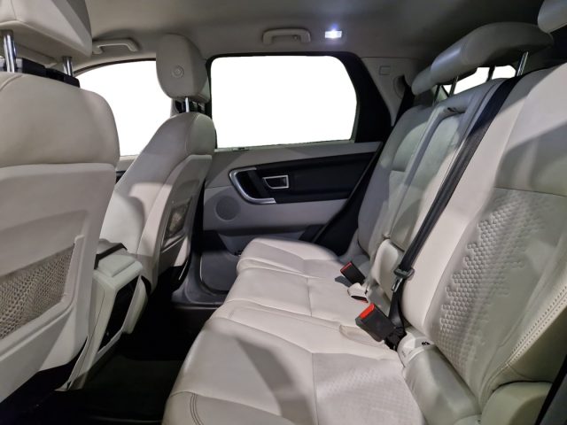LAND ROVER Discovery Sport usata, con Sensori di parcheggio posteriori
