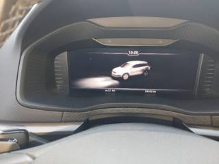 SKODA Karoq usata, con Fendinebbia
