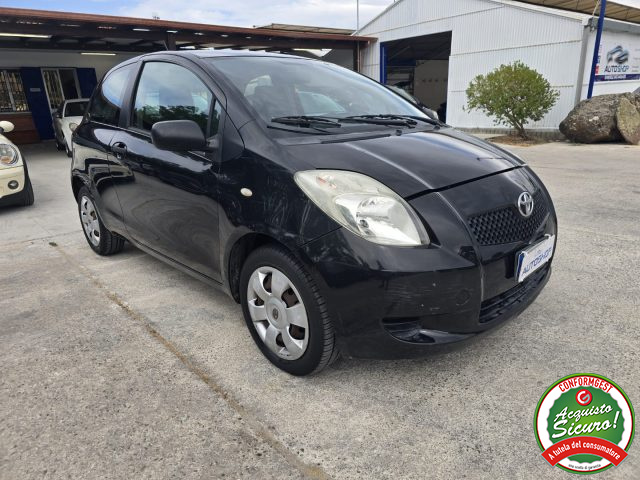 TOYOTA Yaris usata 2