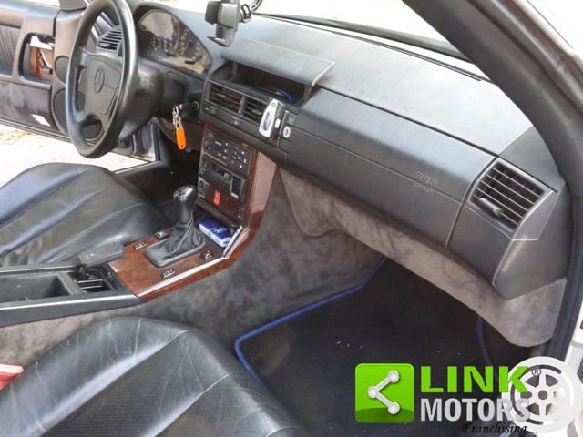 MERCEDES-BENZ SL 280 usata 47