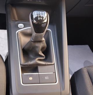 VOLKSWAGEN Golf usata, con Park Distance Control