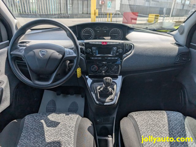 LANCIA Ypsilon usata 23
