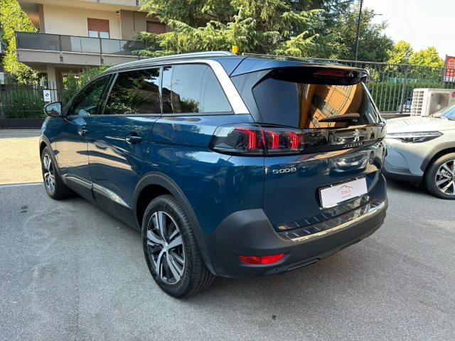 PEUGEOT 5008 usata, con Alzacristalli elettrici