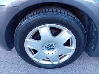 VOLKSWAGEN New Beetle usata, con USB