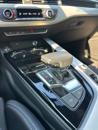 AUDI A4 usata, con Fari LED
