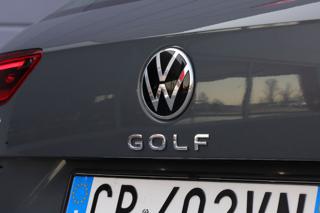 VOLKSWAGEN Golf Variant usata, con Fari bi-xeno