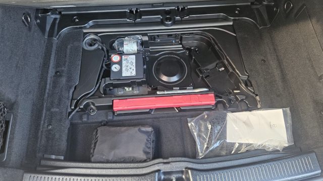 MERCEDES-BENZ B 180 usata, con Cruise Control