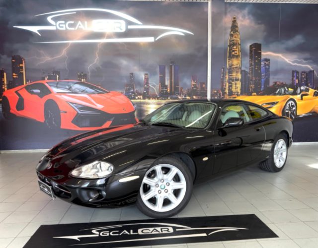 JAGUAR XK8 usata, con Airbag