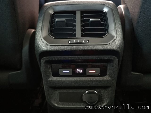 VOLKSWAGEN Tiguan usata, con Sedile posteriore sdoppiato