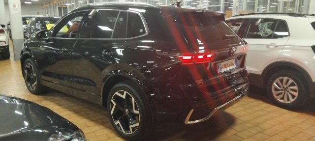 VOLKSWAGEN Tiguan usata, con Airbag laterali