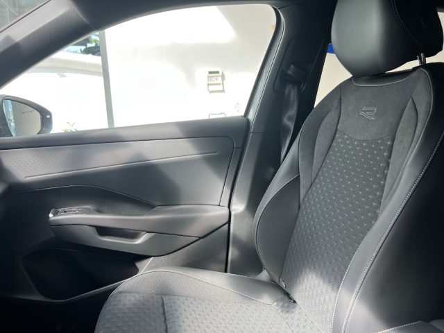 VOLKSWAGEN T-Roc usata, con Autoradio digitale
