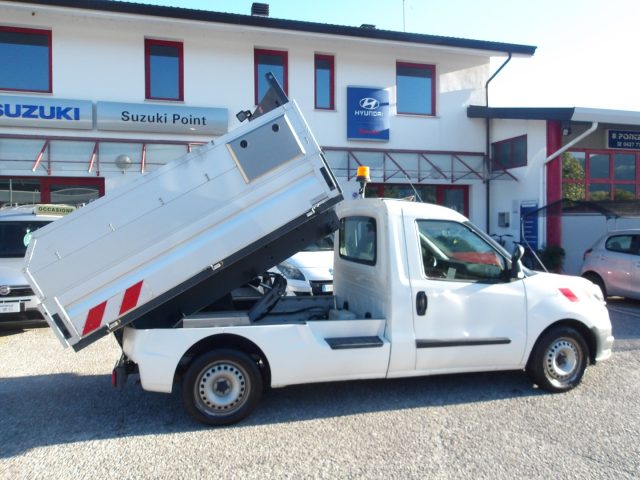 FIAT Doblo usata, con Airbag