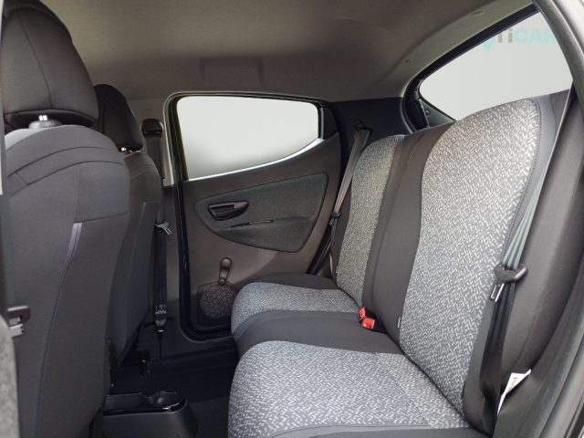 LANCIA Ypsilon usata, con Autoradio digitale