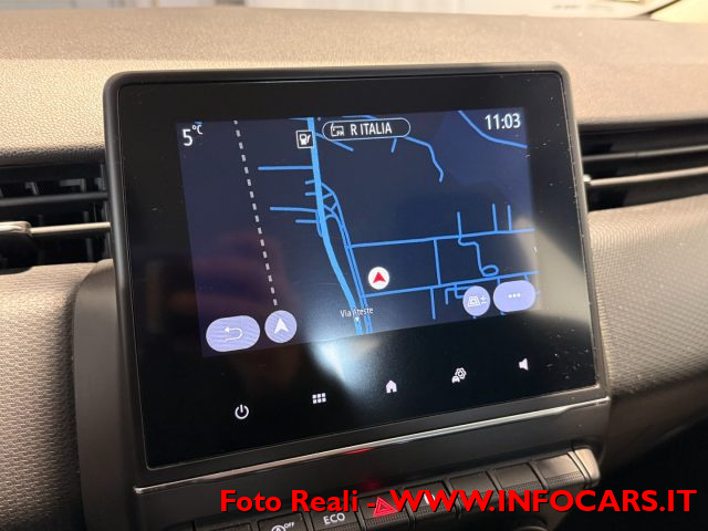 RENAULT Clio usata, con Park Distance Control