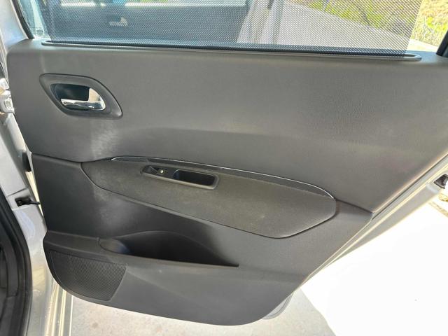 PEUGEOT 5008 usata, con Apple CarPlay