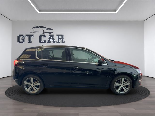 PEUGEOT 308 usata, con Autoradio
