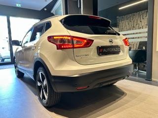 NISSAN Qashqai usata, con Boardcomputer