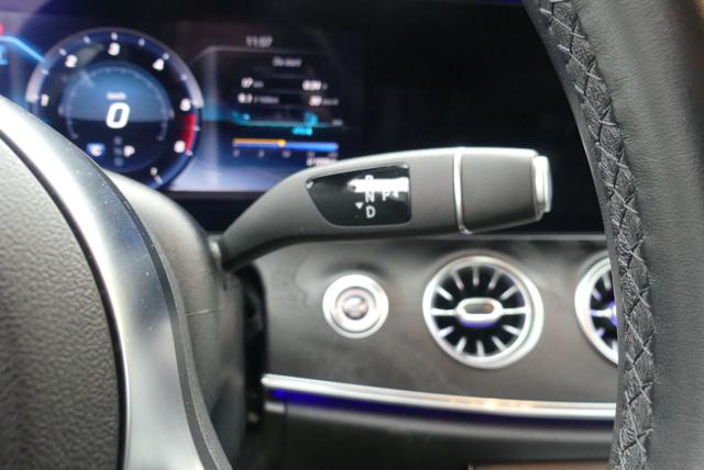 MERCEDES-BENZ CLS usata, con Airbag testa