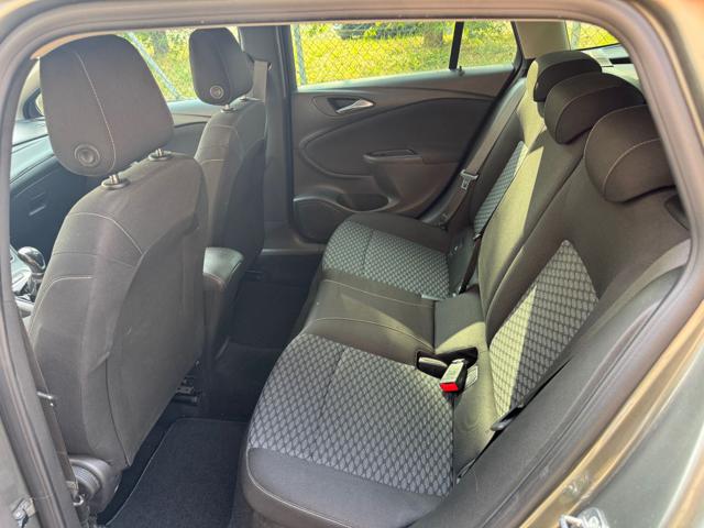 OPEL Astra usata, con Autoradio