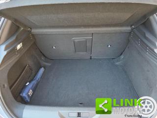 PEUGEOT 308 usata, con Autoradio digitale