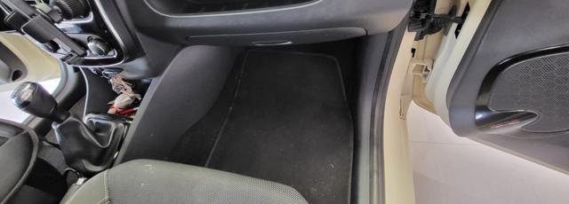 RENAULT Clio usata, con Controllo automatico clima