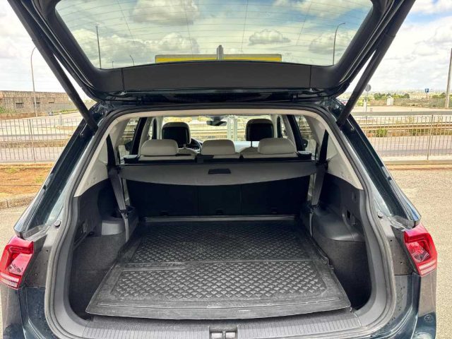 VOLKSWAGEN Tiguan Allspace usata, con Sistema di navigazione