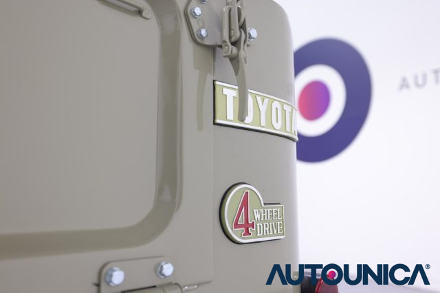TOYOTA Land Cruiser usata 28