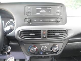 HYUNDAI i10 usata, con Volante multifunzione