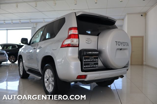 TOYOTA Land Cruiser usata, con Sensore di pioggia