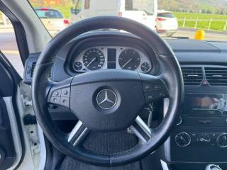 MERCEDES-BENZ B 180 usata, con ESP