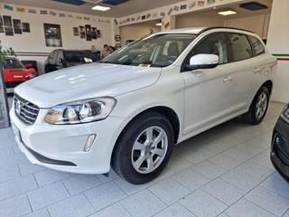 VOLVO XC60 D3 Momentum N1
