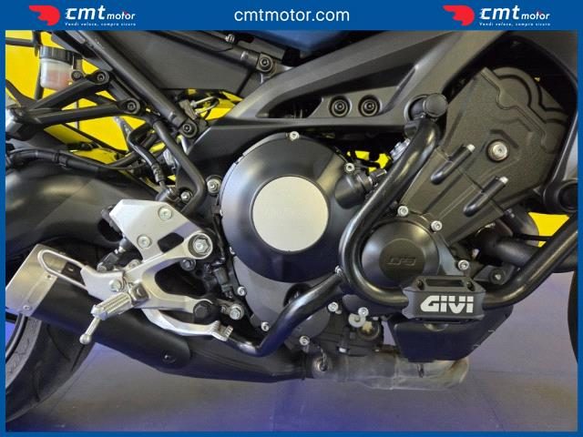 YAMAHA XSR 900 usata 10