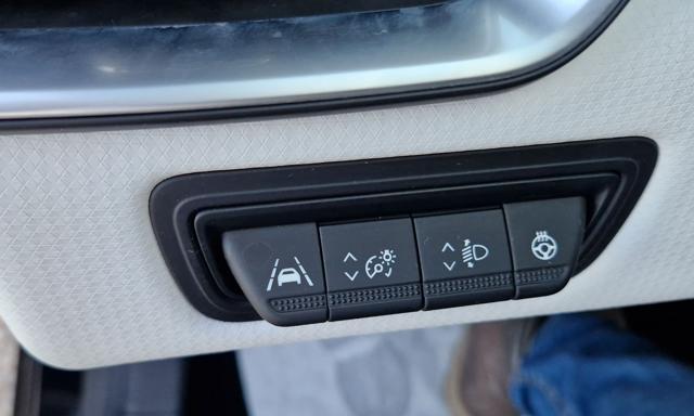 RENAULT Clio usata, con Controllo trazione