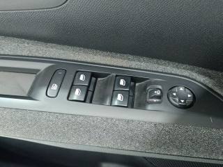 PEUGEOT 5008 usata, con Specchietti laterali elettrici