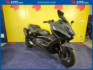 YAMAHA T-Max 560 usata 2