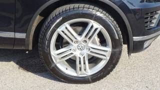 VOLKSWAGEN Touareg usata, con Sedili riscaldati