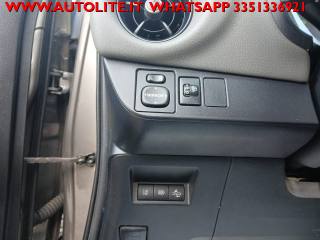 TOYOTA Yaris usata, con Isofix