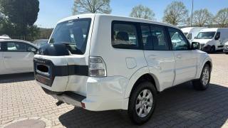 MITSUBISHI Pajero usata, con Airbag laterali