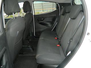 LANCIA Ypsilon usata, con USB