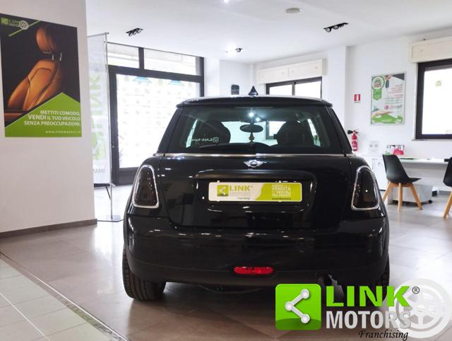 MINI One usata, con Autoradio