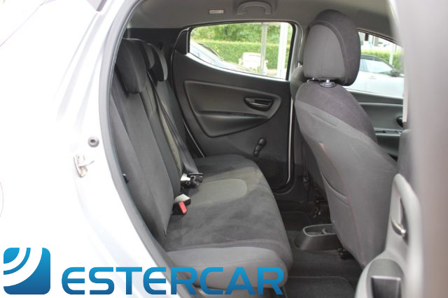 LANCIA Ypsilon usata, con Lettore CD