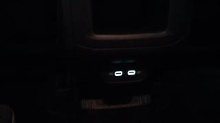 VOLKSWAGEN T-Cross usata, con Autoradio digitale