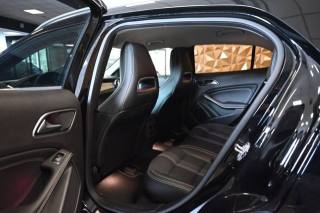 MERCEDES-BENZ GLA 180 usata 11
