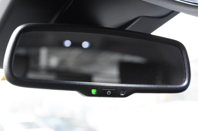 ALFA ROMEO Stelvio usata, con Autoradio digitale