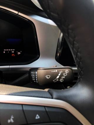 VOLKSWAGEN T-Roc usata, con Touch screen