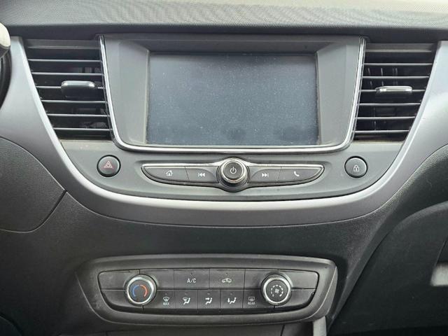 OPEL Crossland X usata, con USB