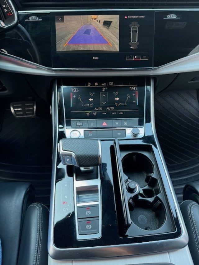AUDI Q8 usata, con Fendinebbia