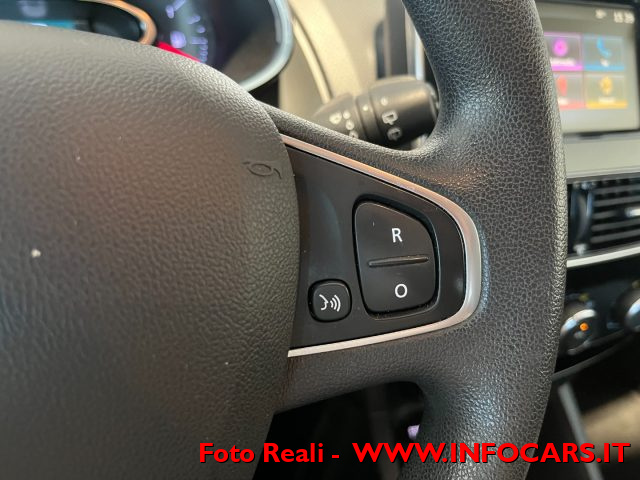 RENAULT Clio usata, con Volante multifunzione